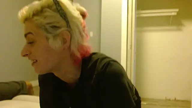 watermellonpussy online show from 17, 7, 2026