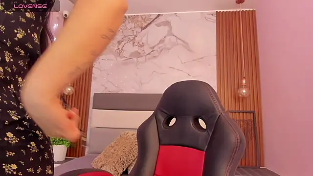 LARSONMIA online show from 21, 11, 2025