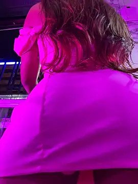 Amber Martins  online show from 8, 2, 2025