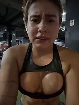 Amber Martins  online show from 2, 3, 2025