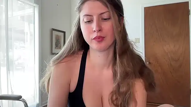YUMIandbigWOLF online show from 19, 6, 2026