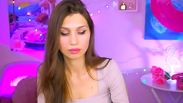 Snapshot of MollyPerry chatting on 18, 12, 2024 MollyPerry online show from 18, 12, 2024