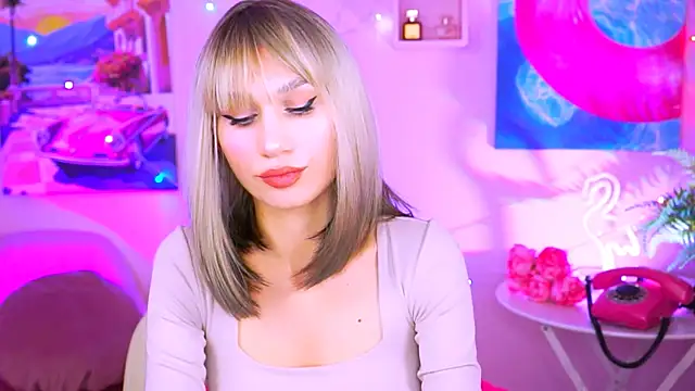 Snapshot of MollyPerry chatting on 5, 1, 2025 MollyPerry online show from 5, 1, 2025