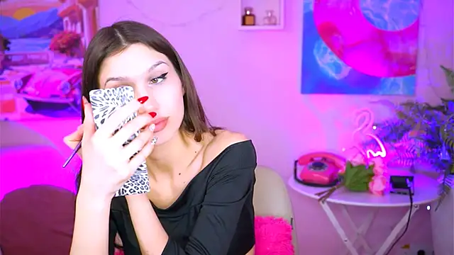 Snapshot of MollyPerry chatting on 15, 2, 2025 MollyPerry online show from 15, 2, 2025