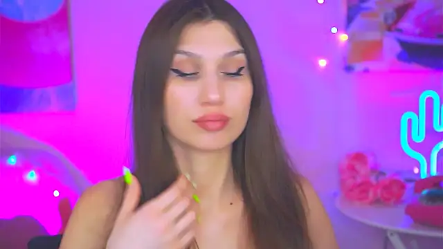 Snapshot of MollyPerry chatting on 8, 3, 2025 MollyPerry online show from 8, 3, 2025