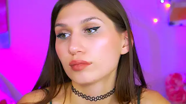 Snapshot of MollyPerry chatting on 8, 3, 2025 MollyPerry online show from 8, 3, 2025