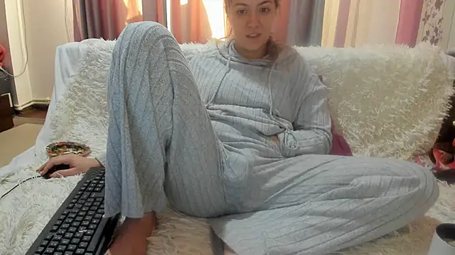 Dyana Kaylinn online show from 7, 1, 2025