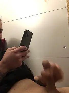 hotmrniceguy online show from 15, 2, 2025