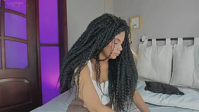 nayah   online show from 14, 1, 2025