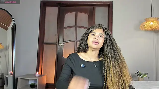 nayah   online show from 9, 3, 2026