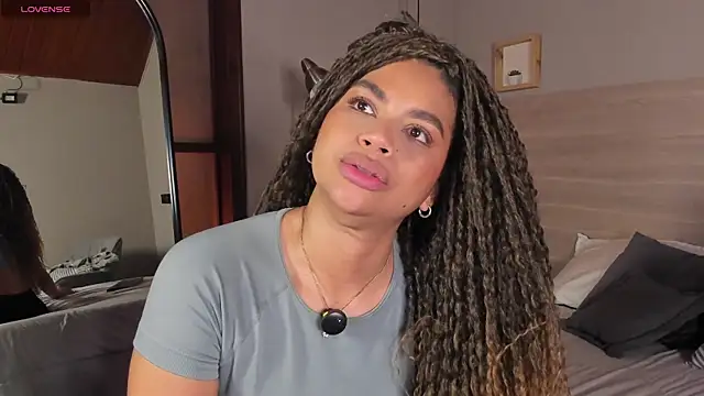 nayah   online show from 16, 4, 2026