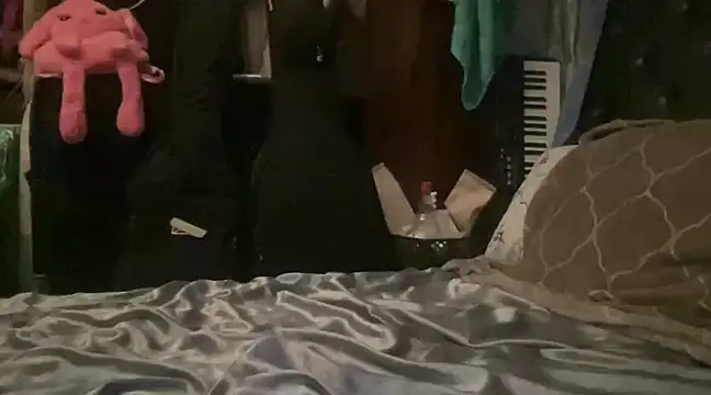 Snapshot of MommyConfident chatting on 6, 1, 2025 MommyConfident online show from 6, 1, 2025