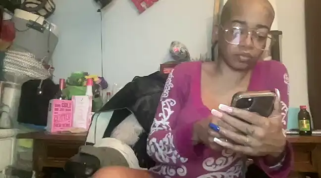 Snapshot of MommyConfident chatting on 16, 2, 2025 MommyConfident online show from 16, 2, 2025