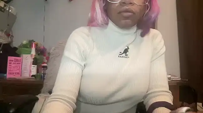 Snapshot of MommyConfident chatting on 22, 2, 2025 MommyConfident online show from 22, 2, 2025