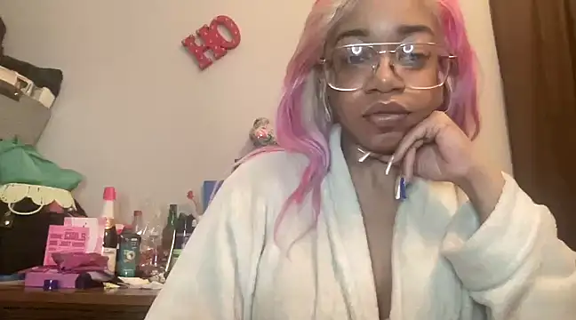 Snapshot of MommyConfident chatting on 3, 3, 2025 MommyConfident online show from 3, 3, 2025