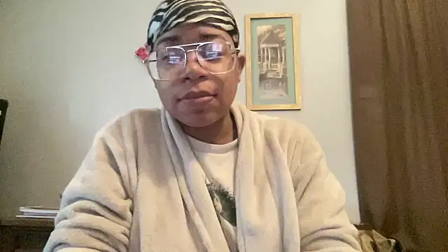 MommyConfident online show from 18, 11, 2025