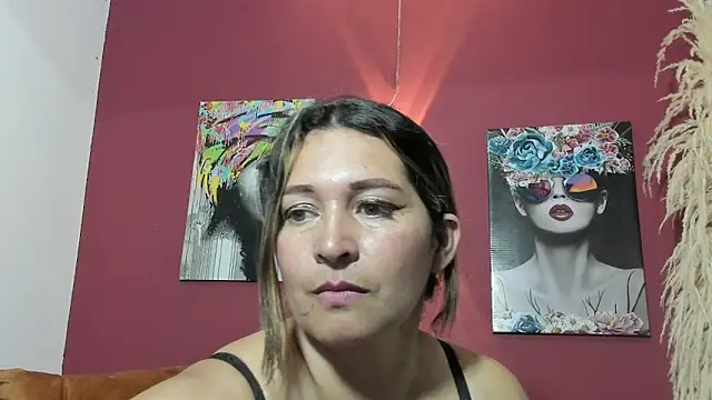 Snapshot of Devil_Sara chatting on 7, 2, 2025 Devil Sara online show from 7, 2, 2025
