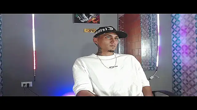 Snapshot of Liam_lee chatting on 11, 5, 2026 Liam lee online show from 11, 5, 2026