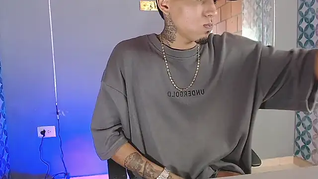 Snapshot of Liam_lee chatting on 24, 7, 2026 Liam lee online show from 24, 7, 2026
