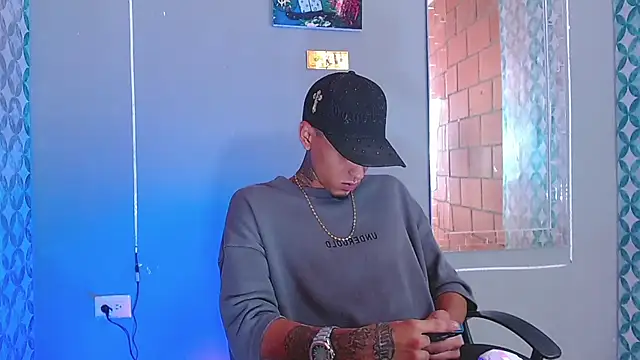 Snapshot of Liam_lee chatting on 28, 7, 2026 Liam lee online show from 28, 7, 2026