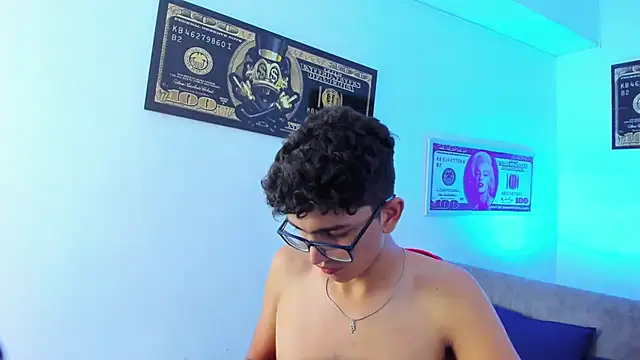 TylerWhite  online show from 28, 1, 2025