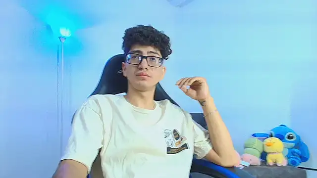 TylerWhite  online show from 8, 10, 2025