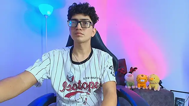 TylerWhite  online show from 14, 12, 2025