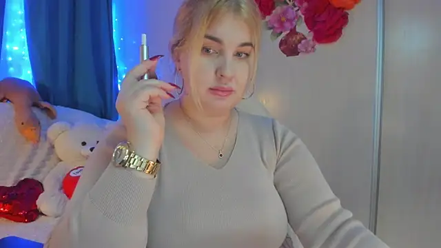 CoraSwon online show from 8, 2, 2025