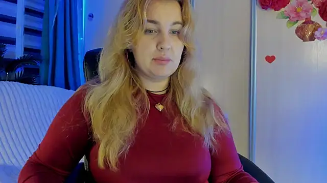 CoraSwon online show from 11, 11, 2025