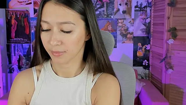 LanaBaker online show from 23, 12, 2024