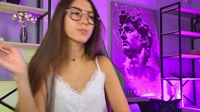 LanaBaker online show from 6, 11, 2025