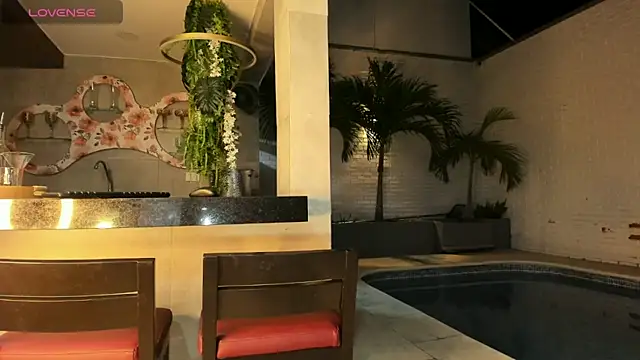 Maxim-Walker online show from 17, 10, 2025