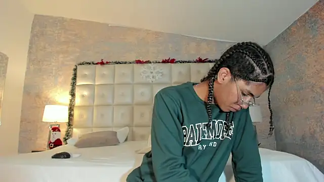 Maxim-Walker online show from 7, 1, 2026