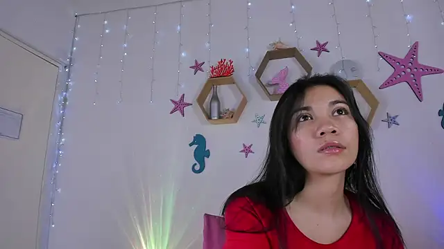 Emiily Parkerr online show from 28, 2, 2025