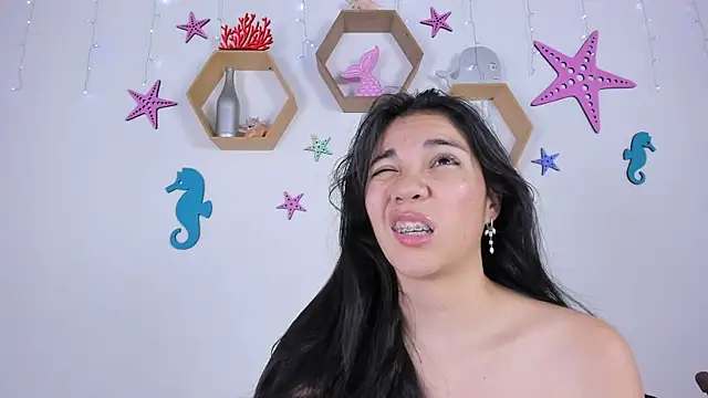 Emiily Parkerr online show from 6, 3, 2025