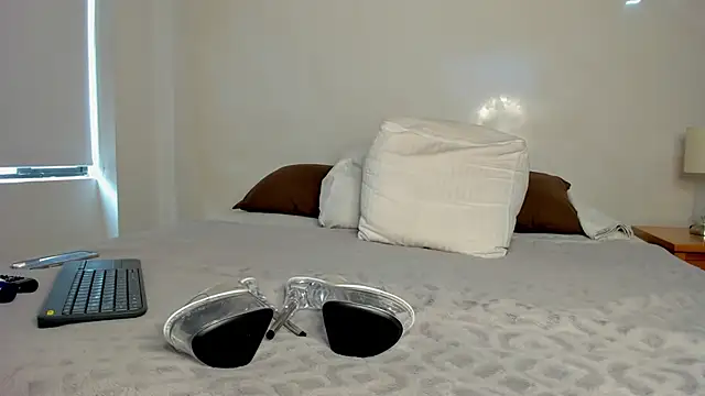 melisa ferretti online show from 10, 11, 2025