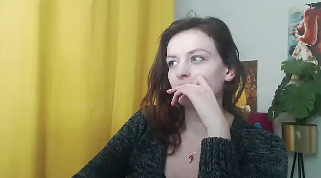 Snapshot of juicyNadine chatting on 5, 12, 2024 juicyNadine online show from 5, 12, 2024
