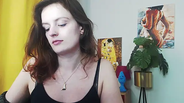Snapshot of juicyNadine chatting on 9, 12, 2024 juicyNadine online show from 9, 12, 2024