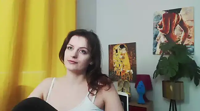 Snapshot of juicyNadine chatting on 19, 12, 2024 juicyNadine online show from 19, 12, 2024