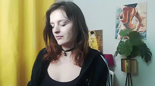 Snapshot of juicyNadine chatting on 6, 1, 2025 juicyNadine online show from 6, 1, 2025