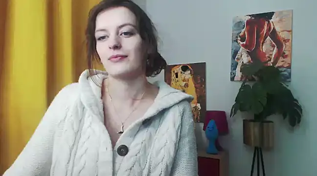 Snapshot of juicyNadine chatting on 8, 1, 2025 juicyNadine online show from 8, 1, 2025
