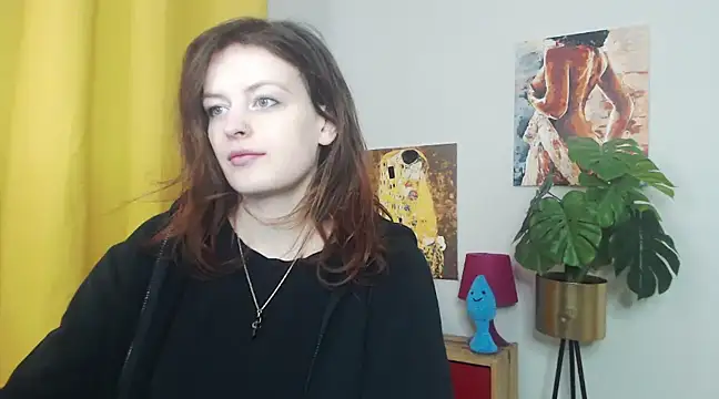 Snapshot of juicyNadine chatting on 14, 2, 2025 juicyNadine online show from 14, 2, 2025
