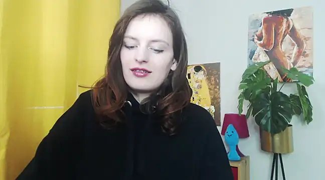 Snapshot of juicyNadine chatting on 17, 2, 2025 juicyNadine online show from 17, 2, 2025