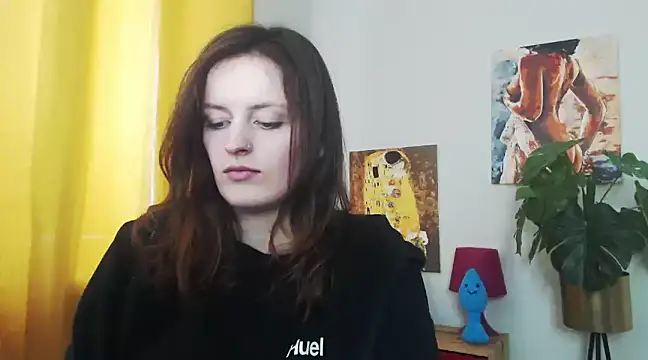 Snapshot of juicyNadine chatting on 24, 2, 2025 juicyNadine online show from 24, 2, 2025