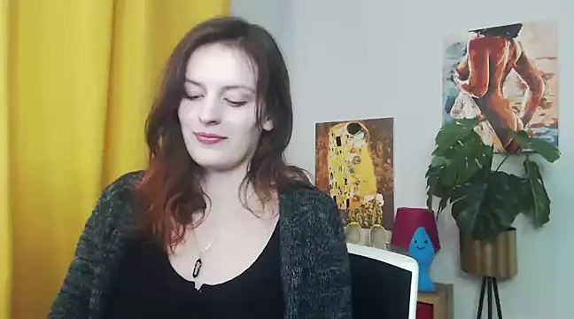 Snapshot of juicyNadine chatting on 3, 3, 2025 juicyNadine online show from 3, 3, 2025