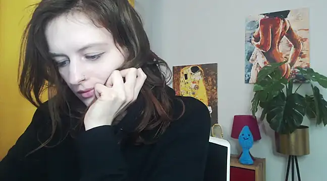 Snapshot of juicyNadine chatting on 18, 3, 2025 juicyNadine online show from 18, 3, 2025