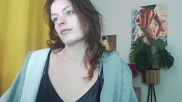 Snapshot of juicyNadine chatting on 9, 9, 2025 juicyNadine online show from 9, 9, 2025
