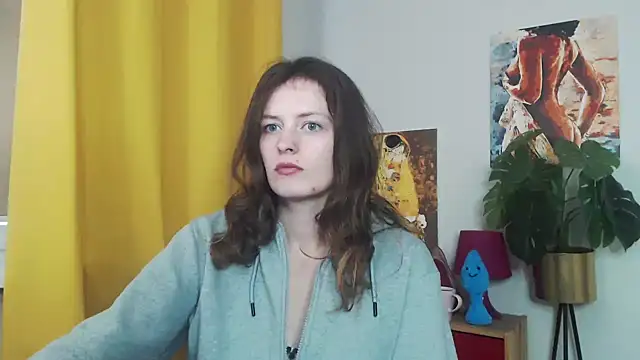 Snapshot of juicyNadine chatting on 17, 9, 2025 juicyNadine online show from 17, 9, 2025