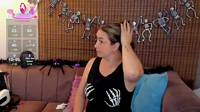 ariana cross online show from 17, 10, 2025