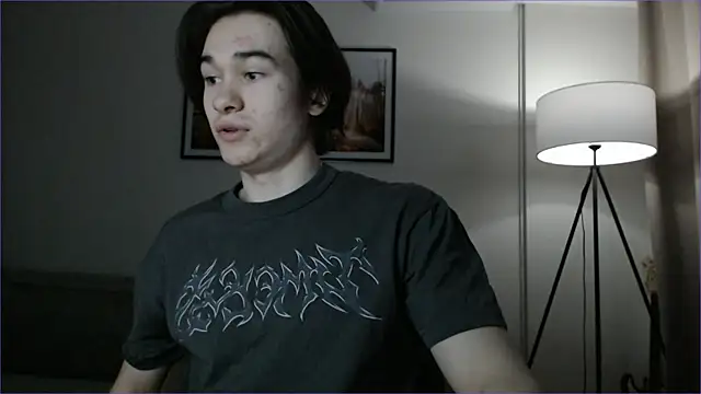 Snapshot of MarkusDean chatting on 2, 2, 2025 MarkusDean online show from 2, 2, 2025